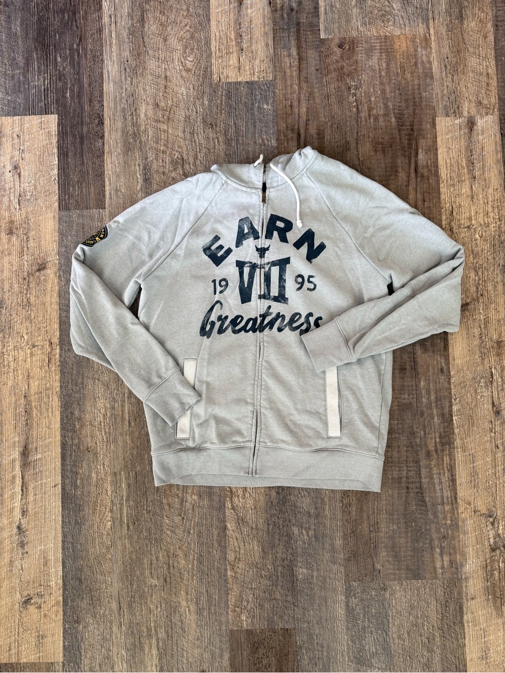 Under Armour Project Rock Size Large Light Gray "Earn Greatness" Zip Hoodie